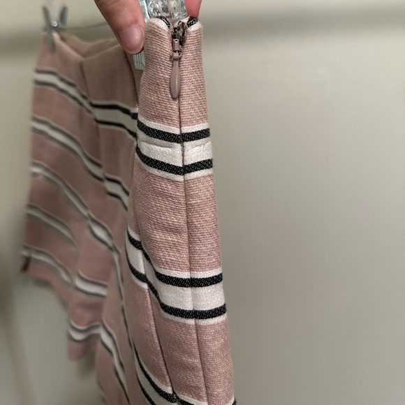 Loft Pink White Black Striped High Waisted Formal Shorts size 0 30” waist - Picture 3 of 6